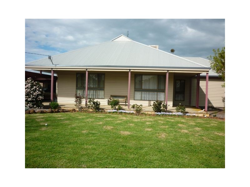 4 Johnson Street South, Birchip VIC 3483