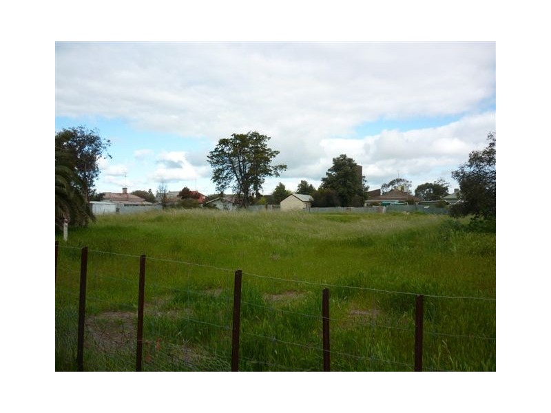 40 Anderson Street, Warracknabeal VIC 3393