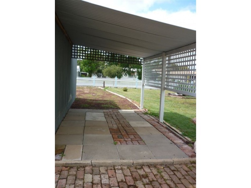 17 Gardiner Street, Warracknabeal VIC 3393