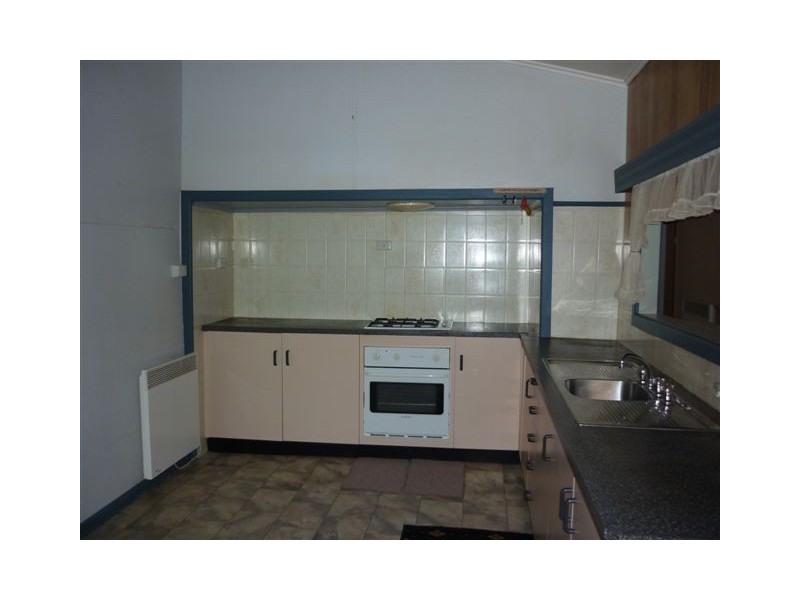 38 Deakin Street, Beulah VIC 3395