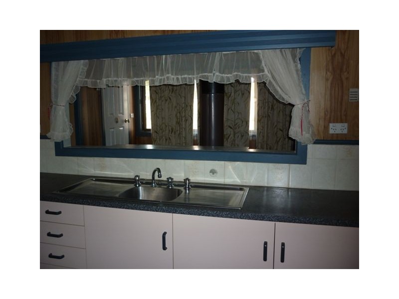 38 Deakin Street, Beulah VIC 3395