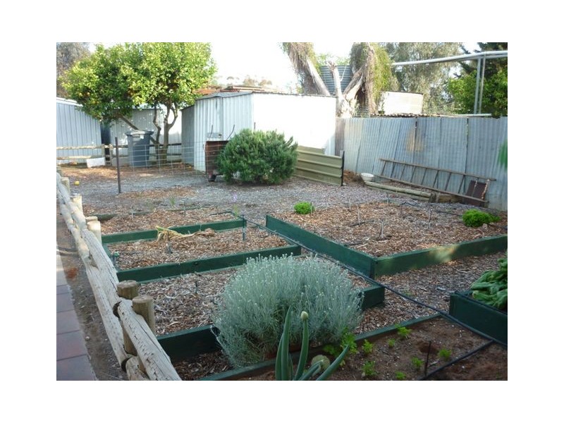 38 Deakin Street, Beulah VIC 3395