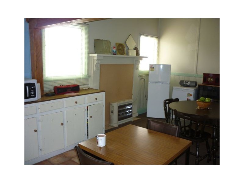 12 Gould street, Warracknabeal VIC 3393