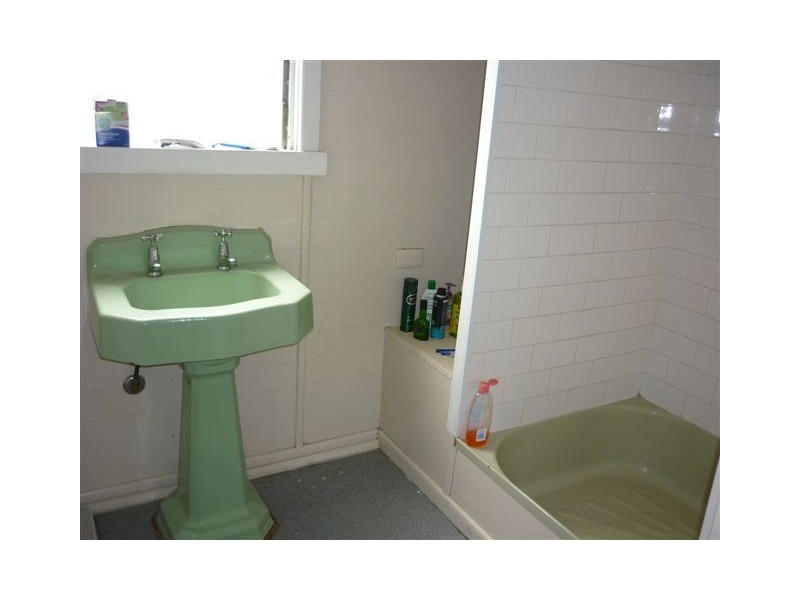 12 Gould street, Warracknabeal VIC 3393