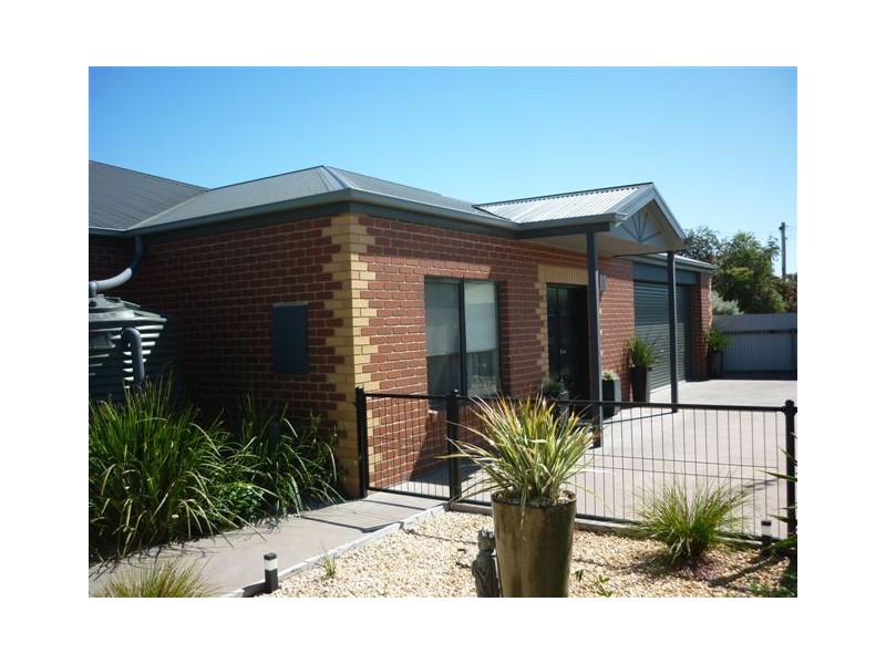 3/11 Hammill Street, Donald VIC 3480