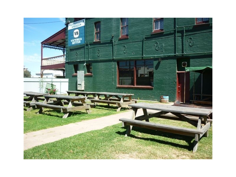 2-6 Scott Street, Warracknabeal VIC 3393
