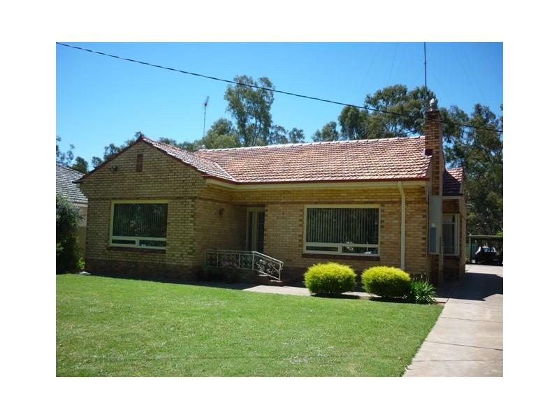 7 Asquith Ave, Warracknabeal VIC 3393