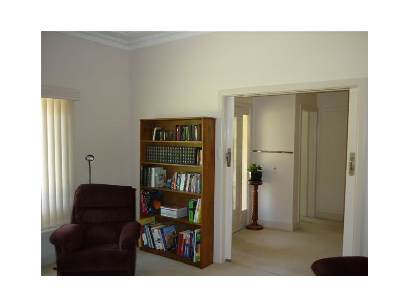 7 Asquith Ave, Warracknabeal VIC 3393