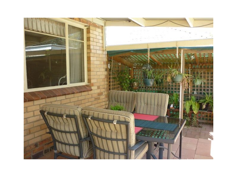 7 Asquith Ave, Warracknabeal VIC 3393