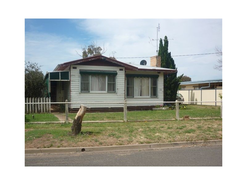 10 Aitken Ave, Donald VIC 3480