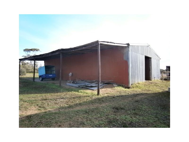 6 Church street, Woomelang VIC 3485