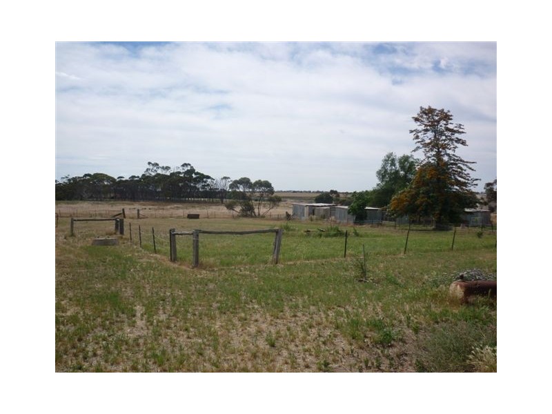 6 Church street, Woomelang VIC 3485