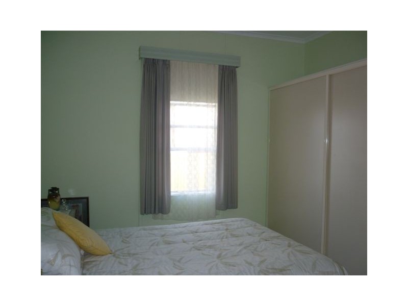 10 Wood Street, Warracknabeal VIC 3393