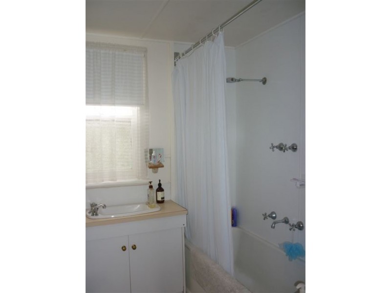 10 Wood Street, Warracknabeal VIC 3393