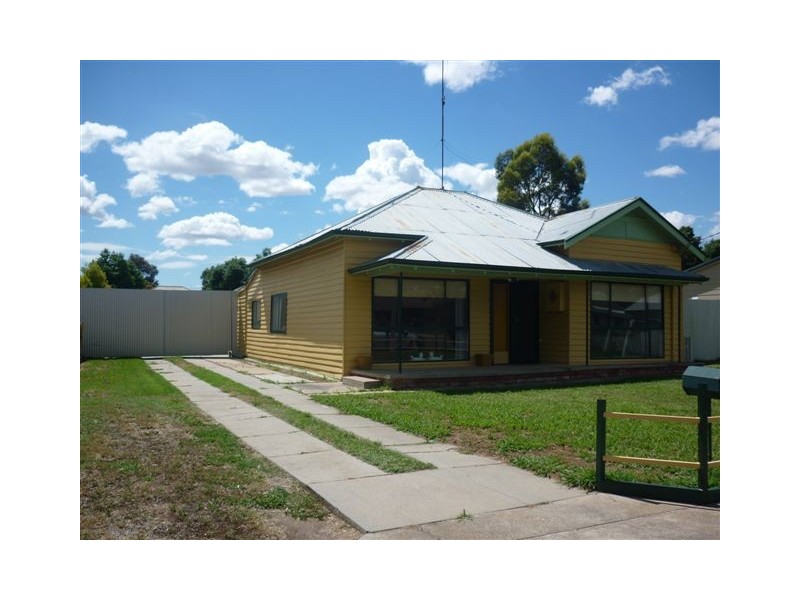 3 Anderson Street, Warracknabeal VIC 3393