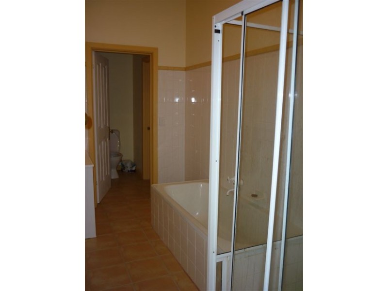 29 Meyer Street, Donald VIC 3480