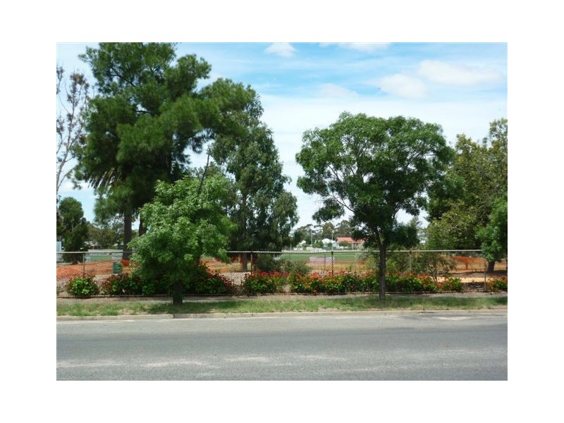 210 Scott Street, Warracknabeal VIC 3393