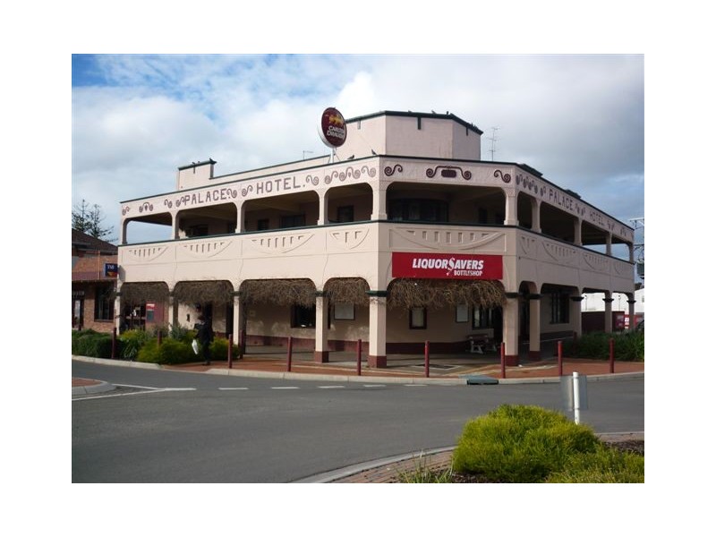 99 Scott Street, Warracknabeal VIC 3393
