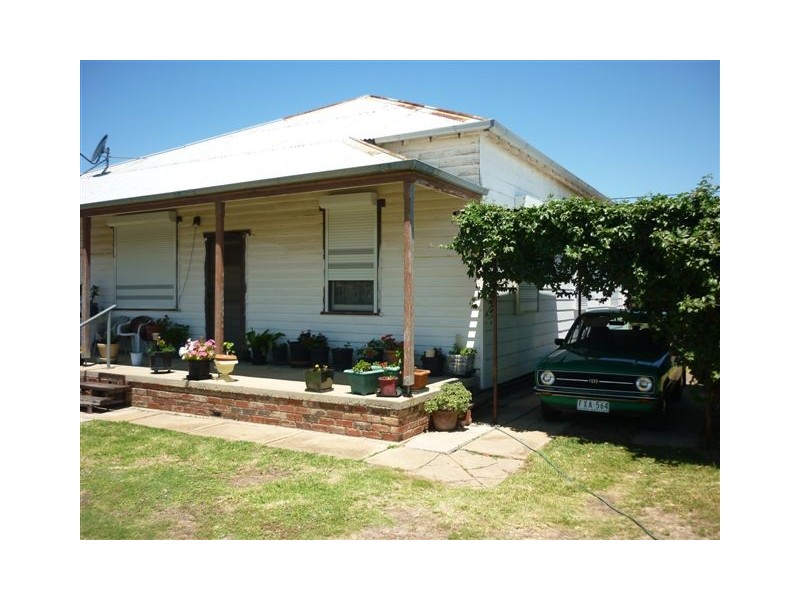 22 Shank St, Warracknabeal VIC 3393