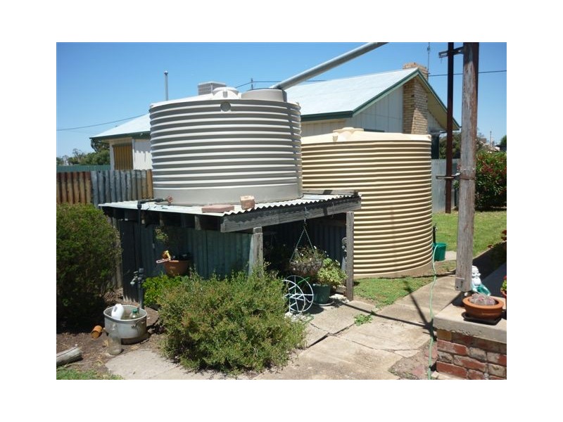22 Shank St, Warracknabeal VIC 3393