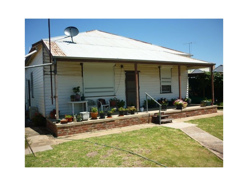 22 Shank St, Warracknabeal VIC 3393
