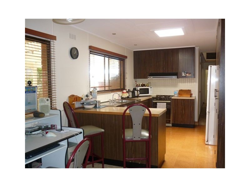 74 Aitken Avenue, Donald VIC 3480