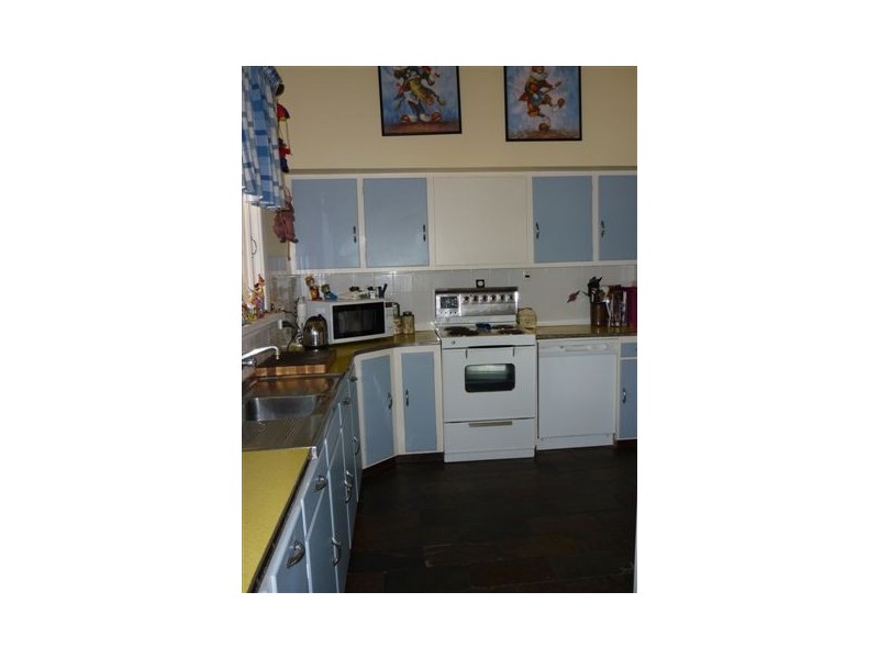 37 Deakin Street, Beulah VIC 3395