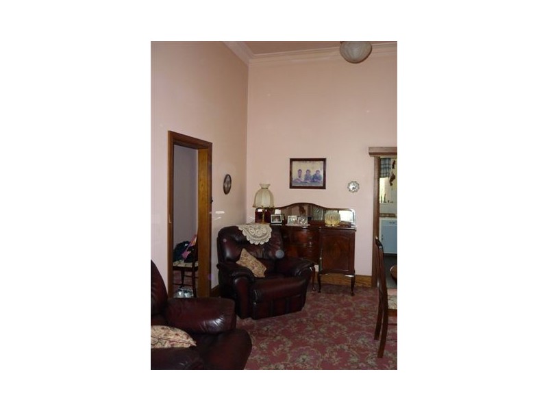 37 Deakin Street, Beulah VIC 3395