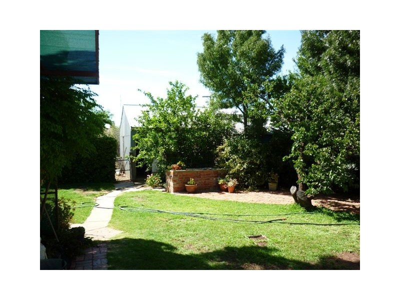 37 Deakin Street, Beulah VIC 3395