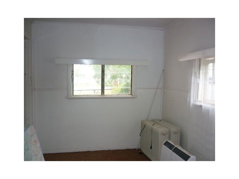 16 Dimboola Road, Warracknabeal VIC 3393