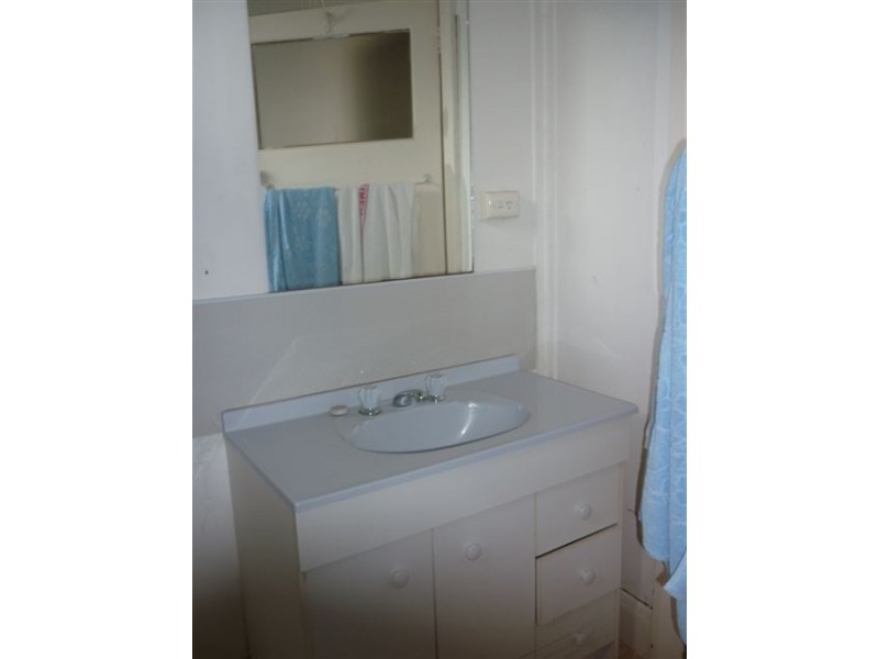 16 Dimboola Road, Warracknabeal VIC 3393