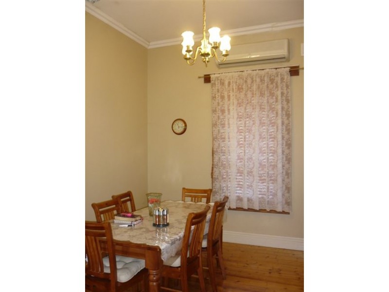 8 Carr Street, Woomelang VIC 3485