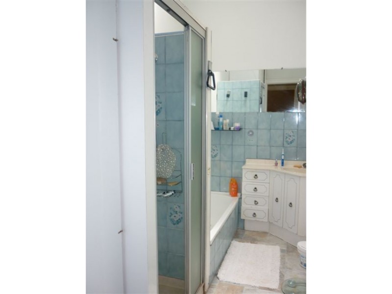 8 Carr Street, Woomelang VIC 3485