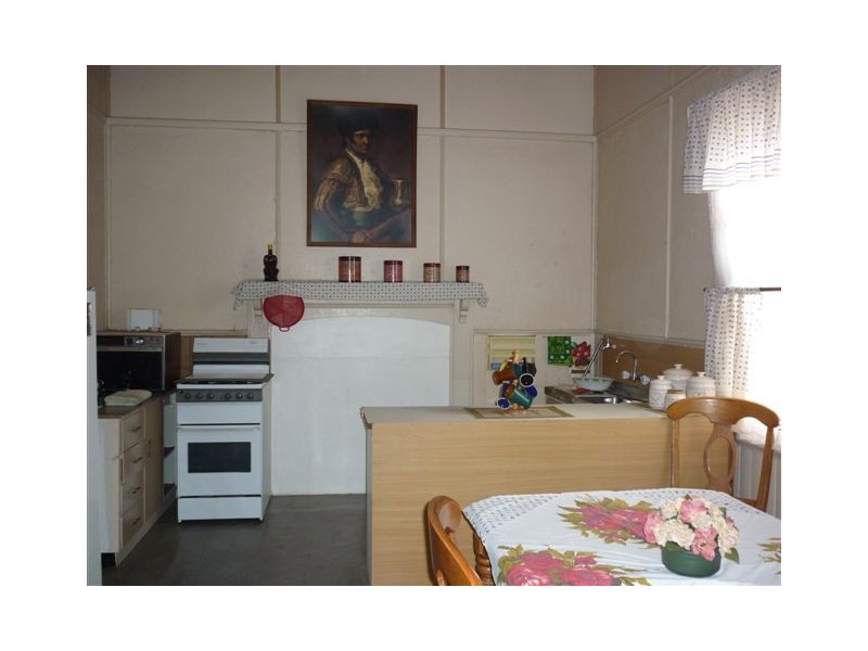 2 Dixon street, Brim VIC 3391