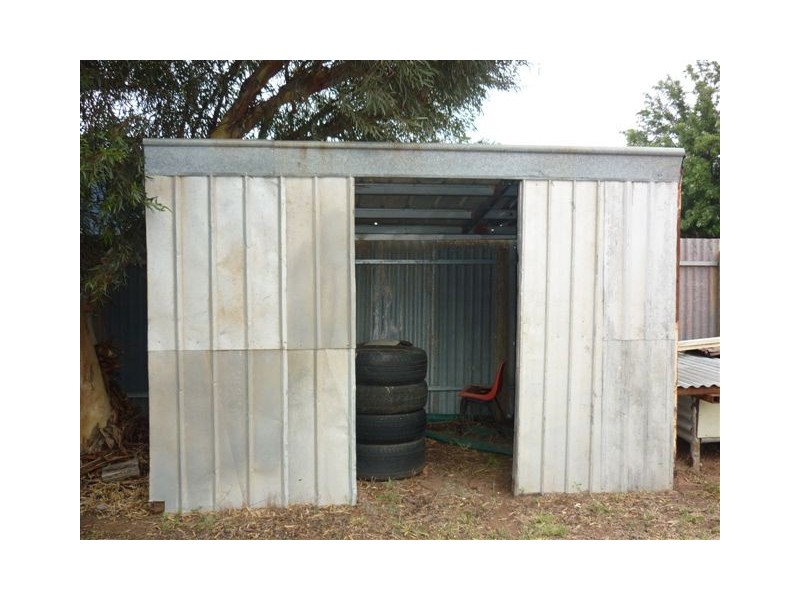 2 Dixon street, Brim VIC 3391