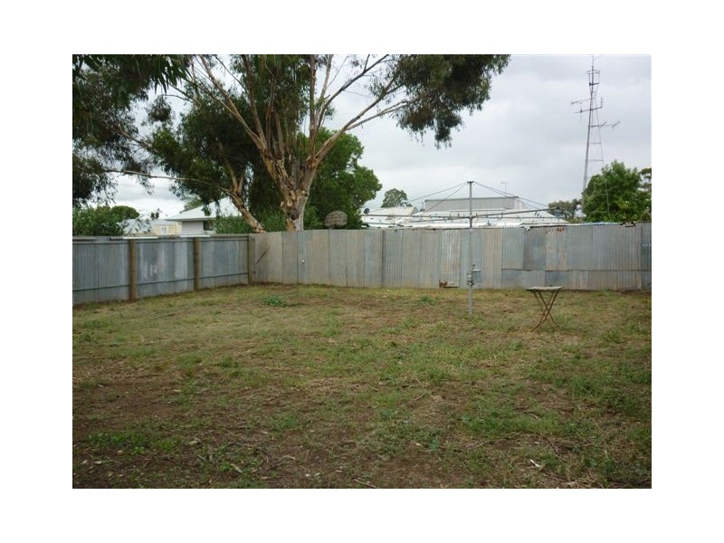 2 Dixon street, Brim VIC 3391