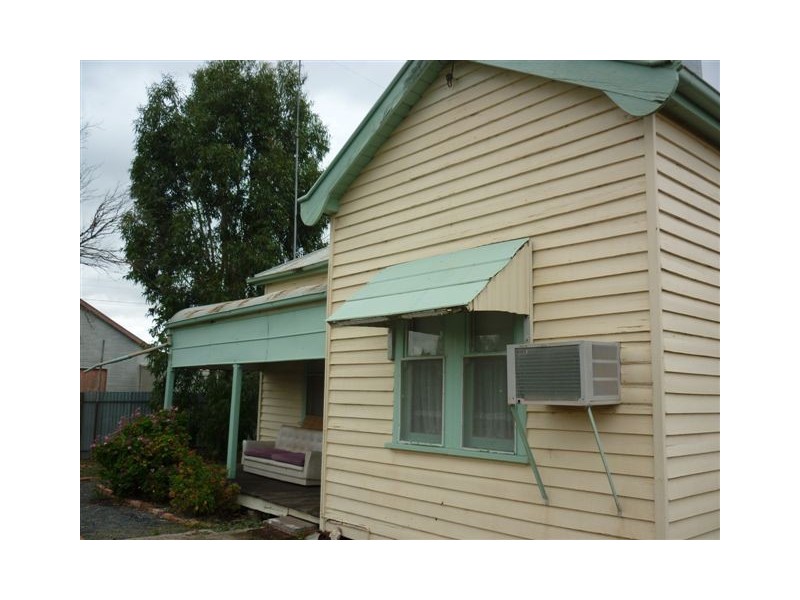 2 Dixon street, Brim VIC 3391