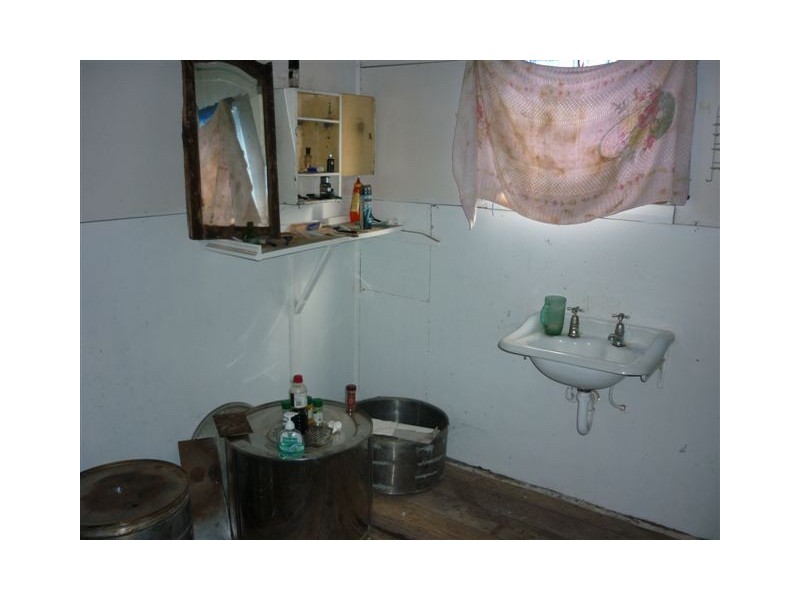 18 Riverside Street, Jeparit VIC 3423