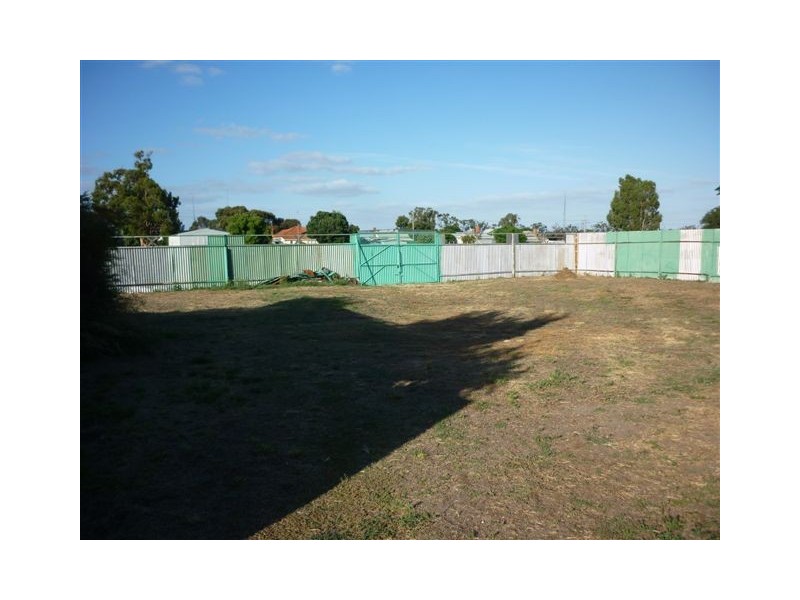 18 Riverside Street, Jeparit VIC 3423