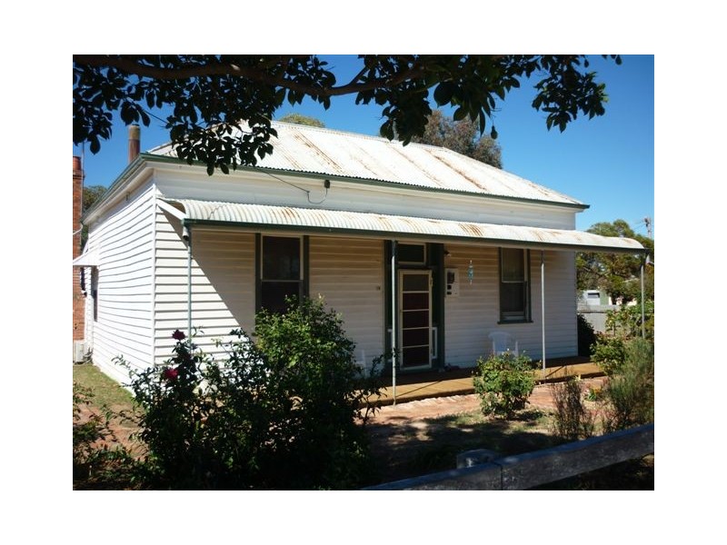 18 McDonald Street, Dimboola VIC 3414
