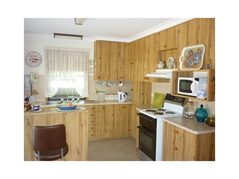 26 Beggs Street, Warracknabeal VIC 3393