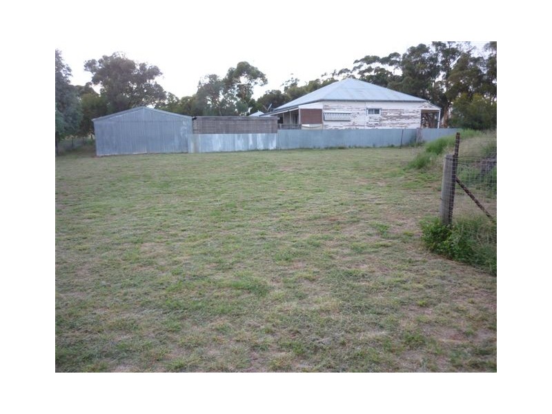 52 Camp street, Watchem VIC 3482