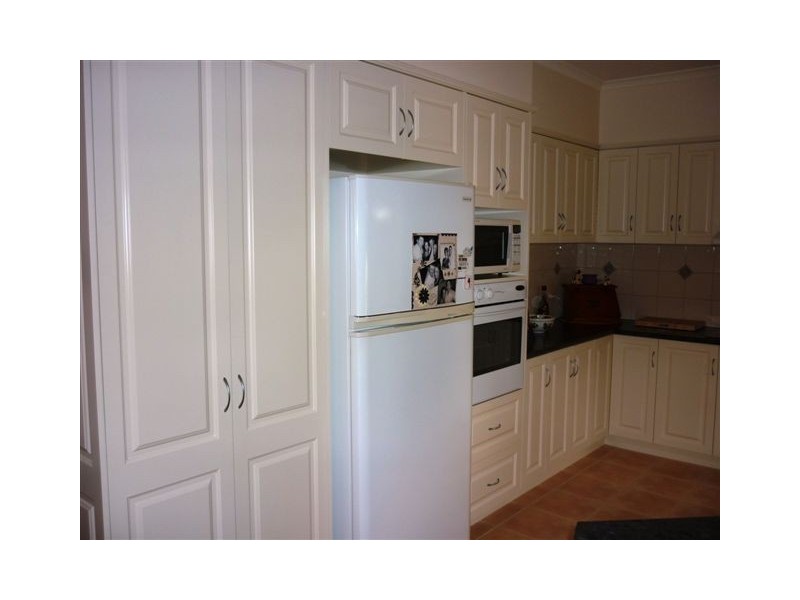 21 Hewitt Street, Warracknabeal VIC 3393