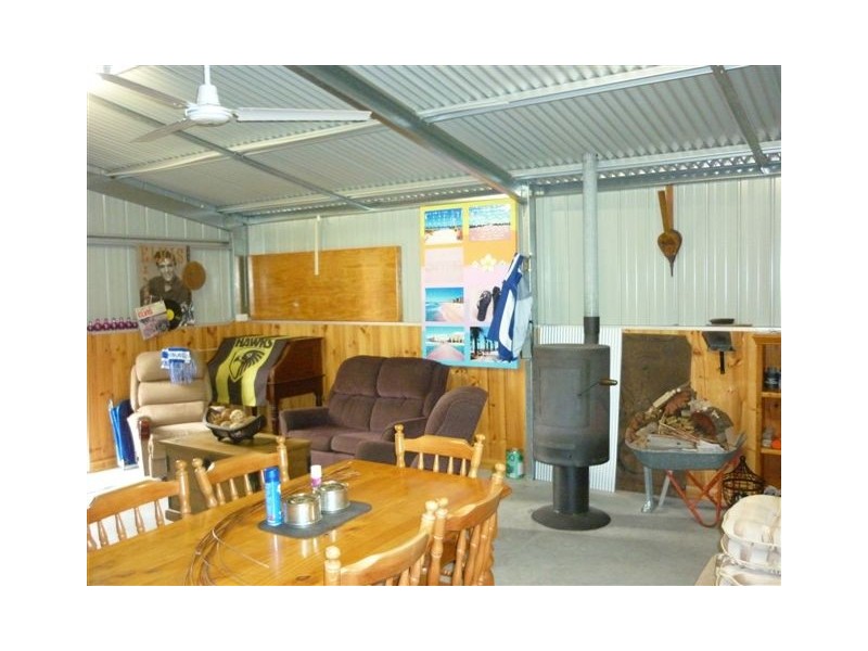 21 Hewitt Street, Warracknabeal VIC 3393