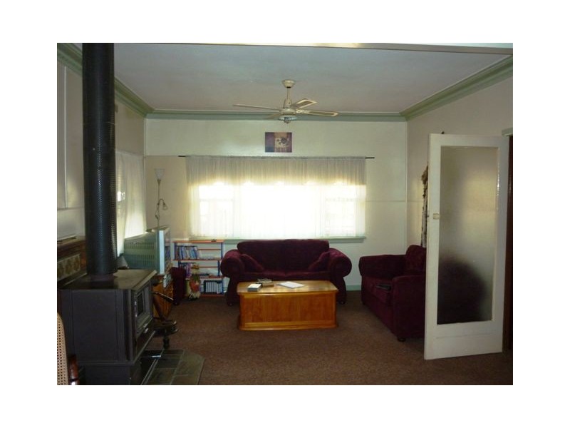 23 Bell Street, Beulah VIC 3395