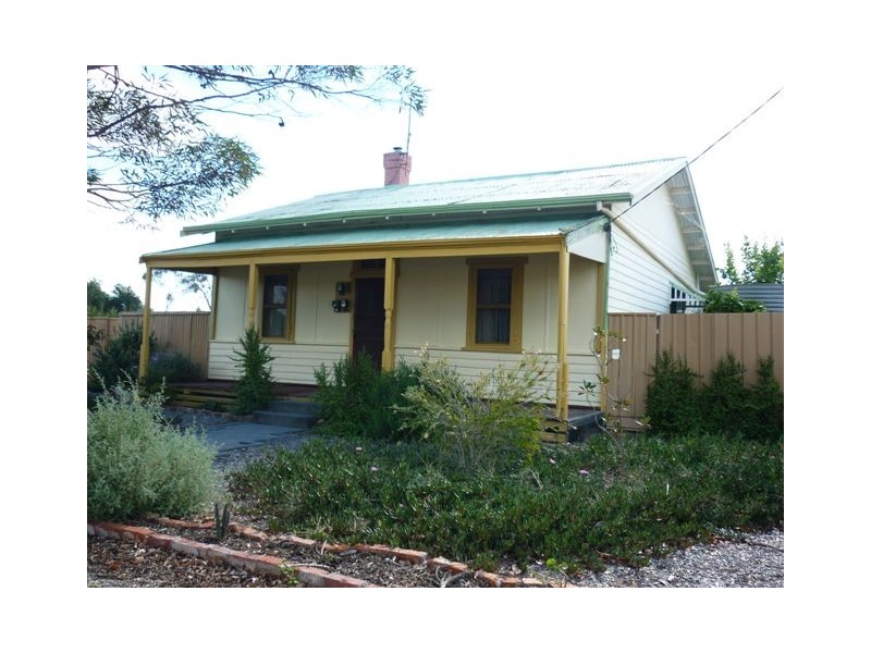 8 Wimmera Street, Minyip VIC 3392