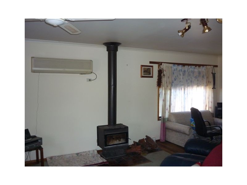 6 Anderson Street, Warracknabeal VIC 3393