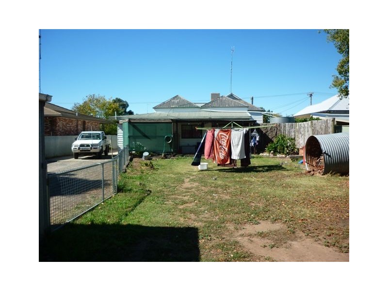 6 Anderson Street, Warracknabeal VIC 3393