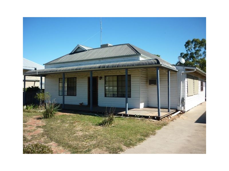 6 Anderson Street, Warracknabeal VIC 3393