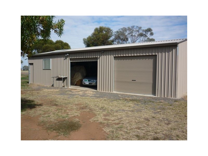 75 Camp Street, Watchem VIC 3482